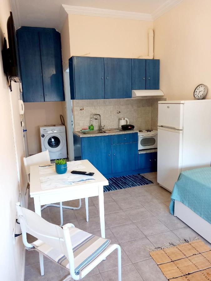 Central Apartments Eretria Exterior foto